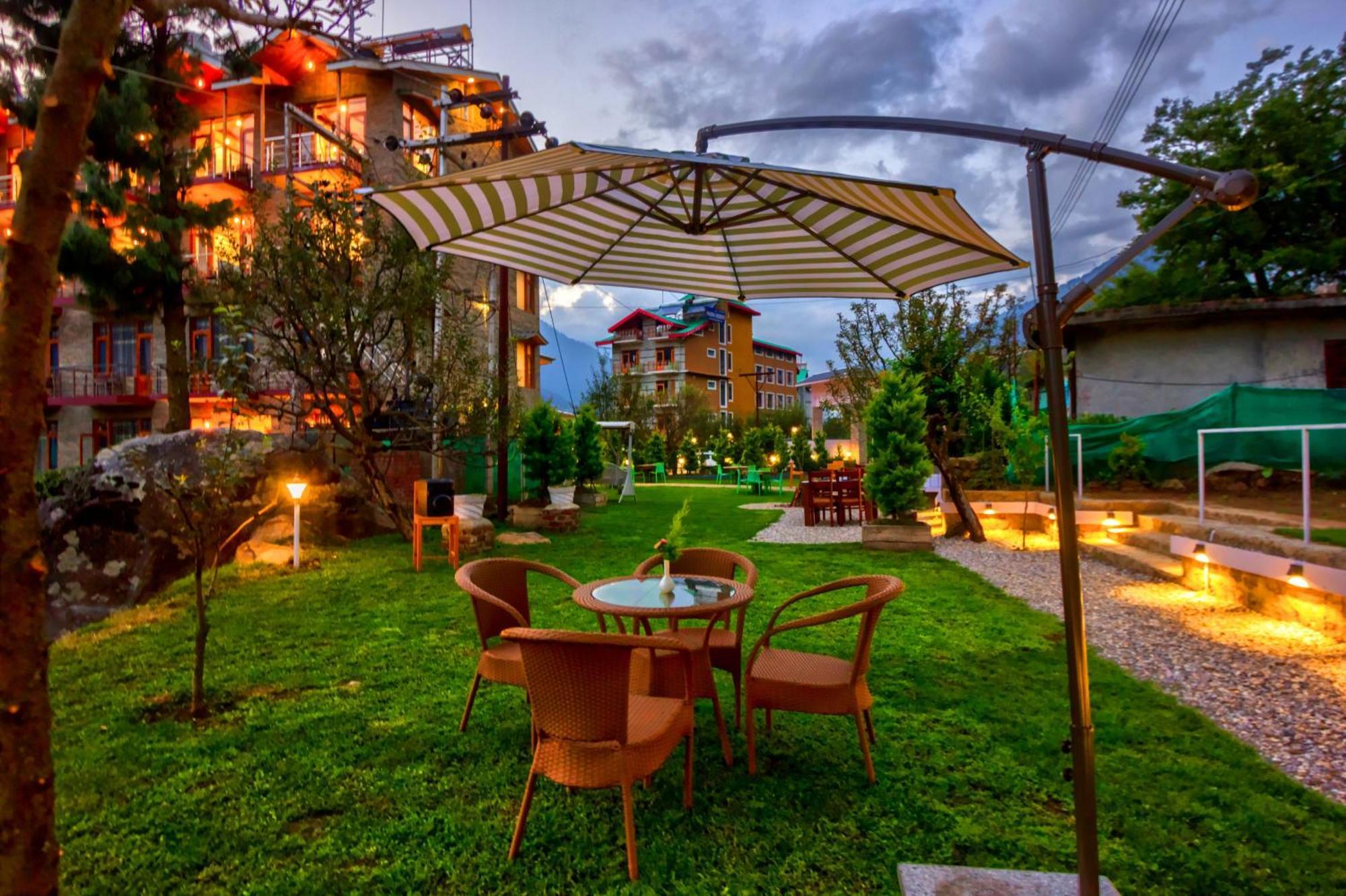 Montana Blues Resort By Snow City Manāli Exterior foto